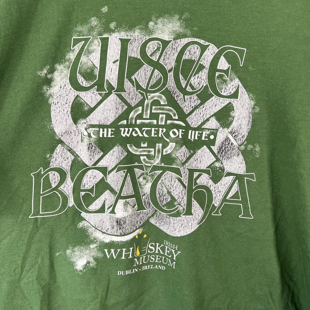 Irish Whiskey Museum Dublin T-Shirt Mens M Green Uisce Beatha Water of Life Tee